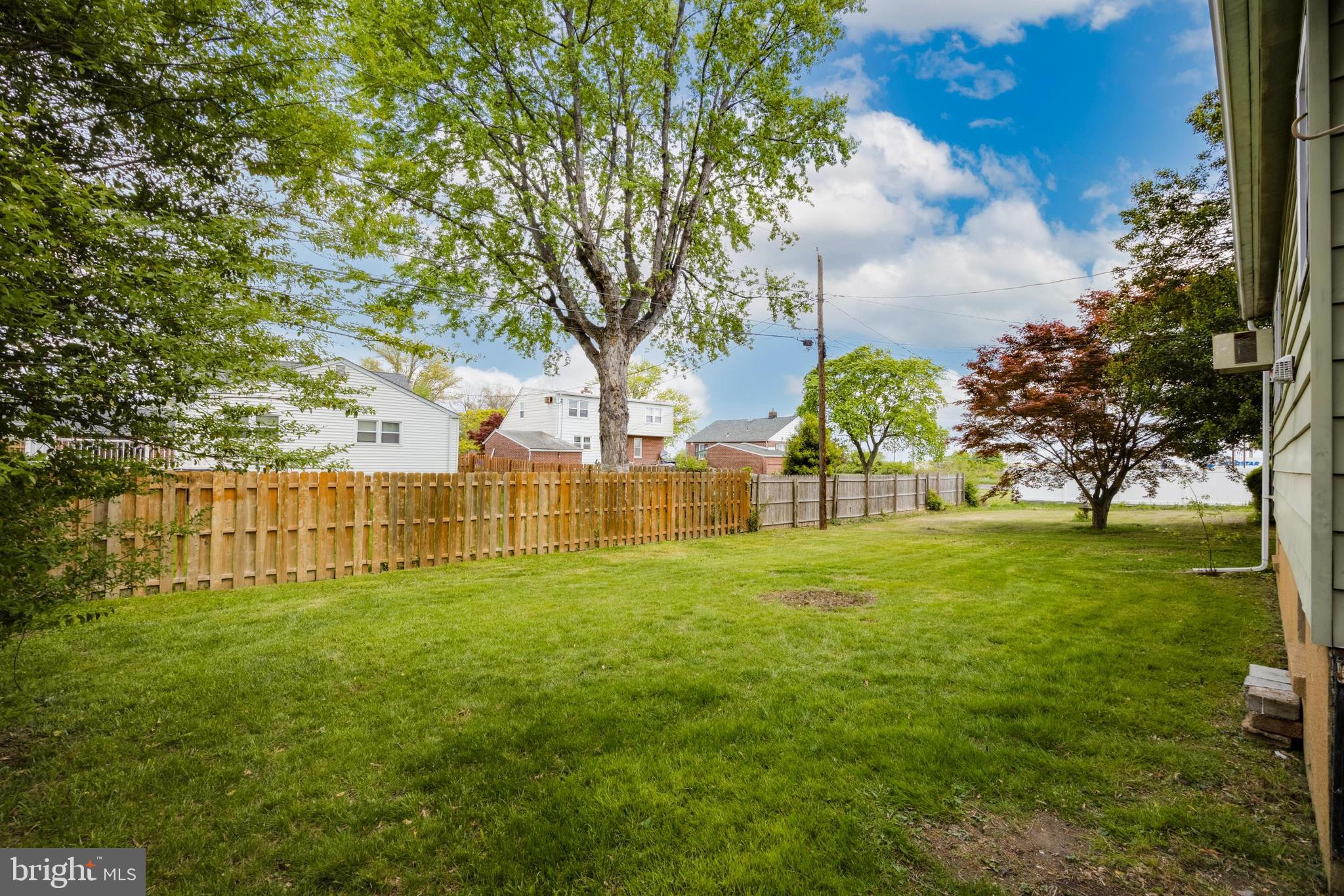 27 Rolling Road Claymont, DE 19703 - Photo 15 of 17