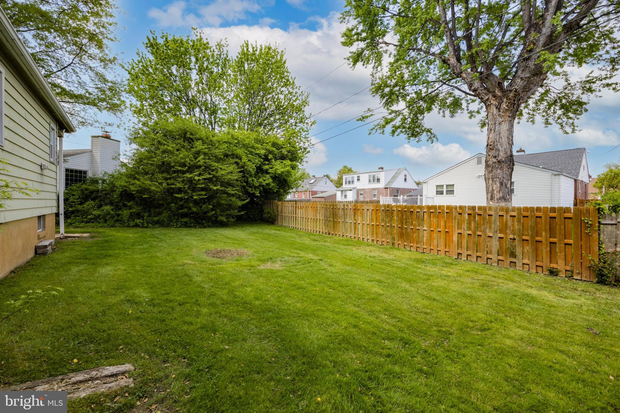 27 Rolling Road Claymont, DE 19703 - Photo 16 of 17