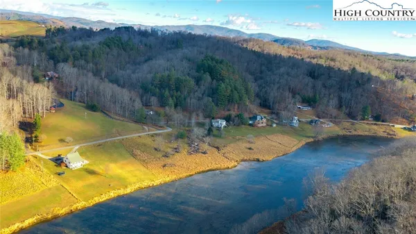 $320,000 | 7 Legra Road, Grassy Creek, NC 28631