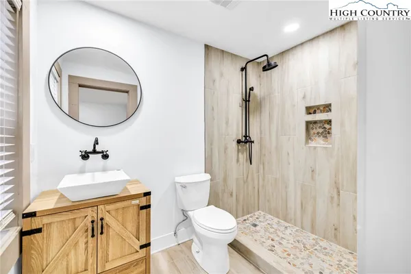 $320,000 | 7 Legra Road, Grassy Creek, NC 28631