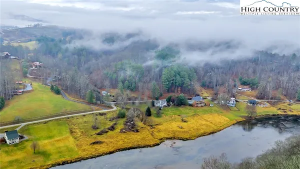 $320,000 | 7 Legra Road, Grassy Creek, NC 28631