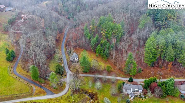 $320,000 | 7 Legra Road, Grassy Creek, NC 28631