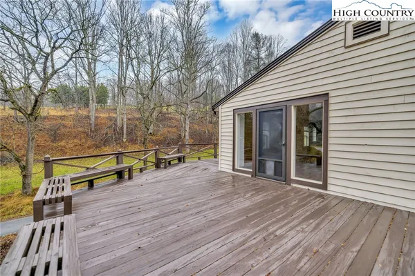 $320,000 | 7 Legra Road, Grassy Creek, NC 28631