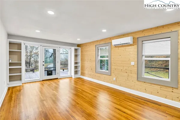 $320,000 | 7 Legra Road, Grassy Creek, NC 28631