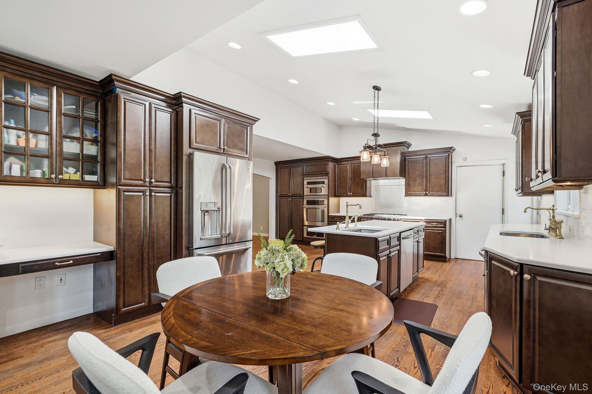 36 Stratford Road New Rochelle, NY 10804 - Photo 6 of 33 Breakfast Area and Kitchen