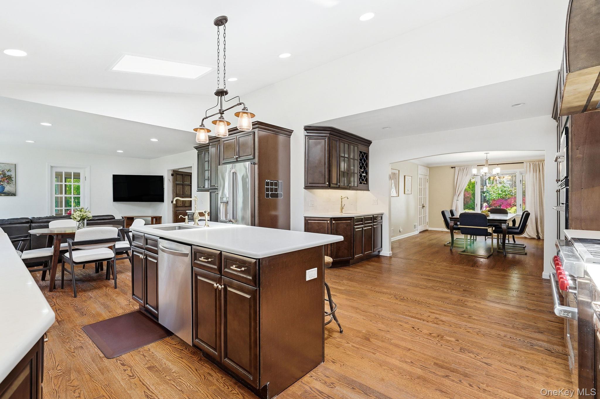 36 Stratford Road New Rochelle, NY 10804 - Photo 10 of 33 Kitchen, Breakfast Room and Family Room