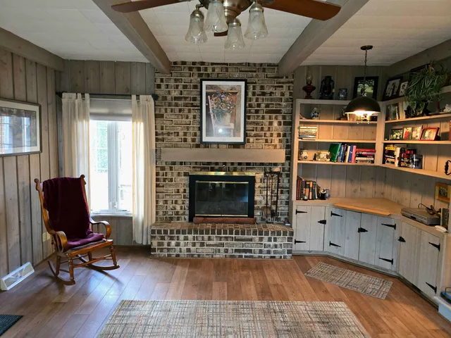 $379,900 | 255 Chapin Street, Columbus, WI 53925