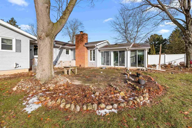 $369,900 | 255 Chapin Street, Columbus, WI 53925