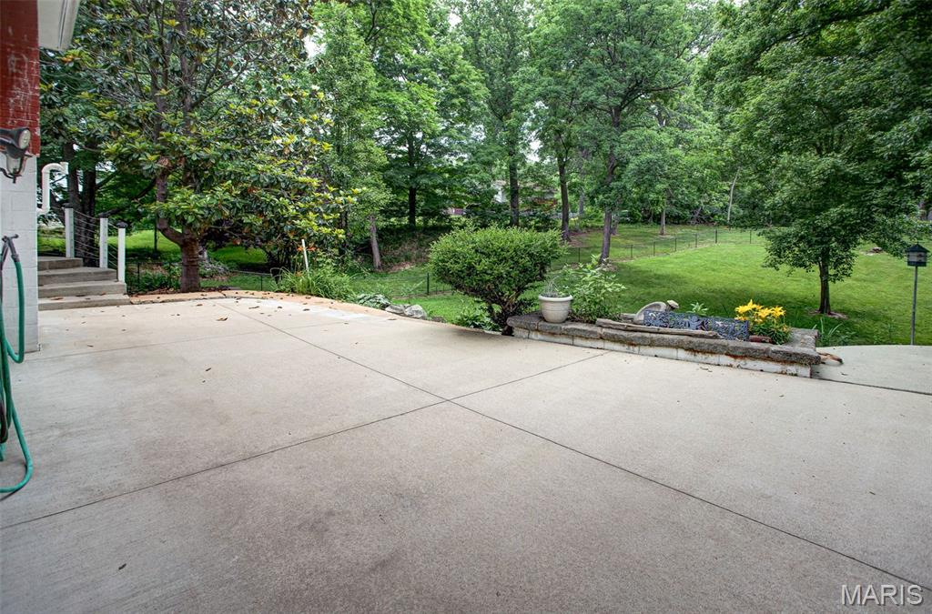2255 Alby Street Alton, IL 62002 - Photo 39 of 67