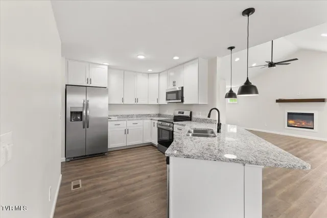 $409,900 | 260 Old Charity Hill Road, Elizabethton, TN 37643