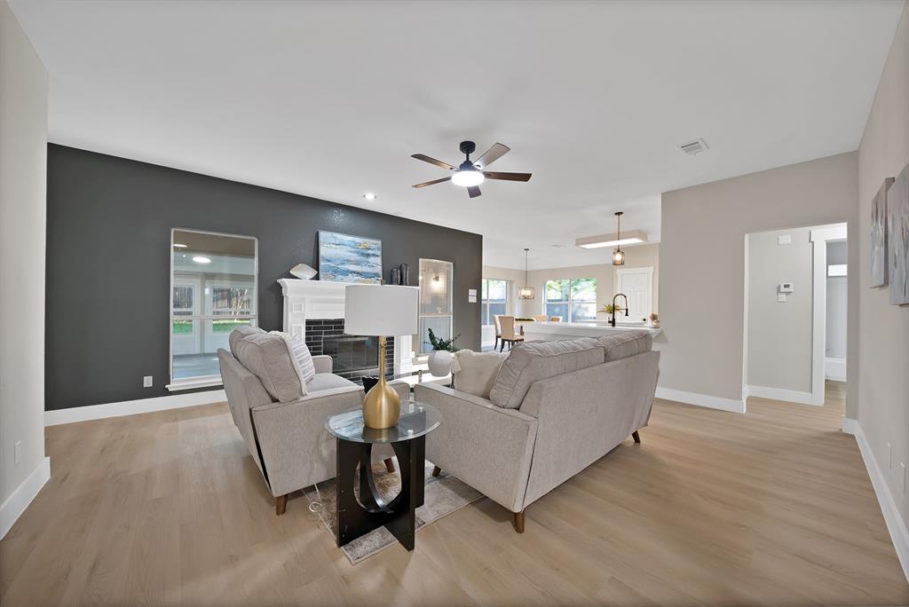 1213 Concho Drive Benbrook, TX 76126 - Photo 6 of 32