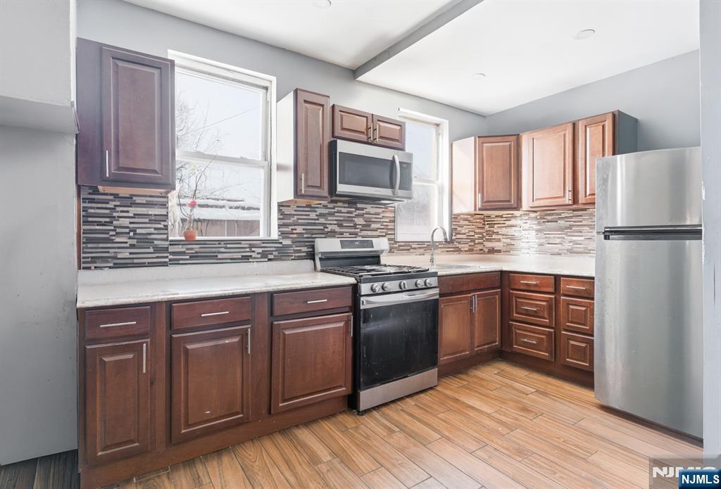 420 Mechanic Street Orange, NJ 07050 - Photo 5 of 18