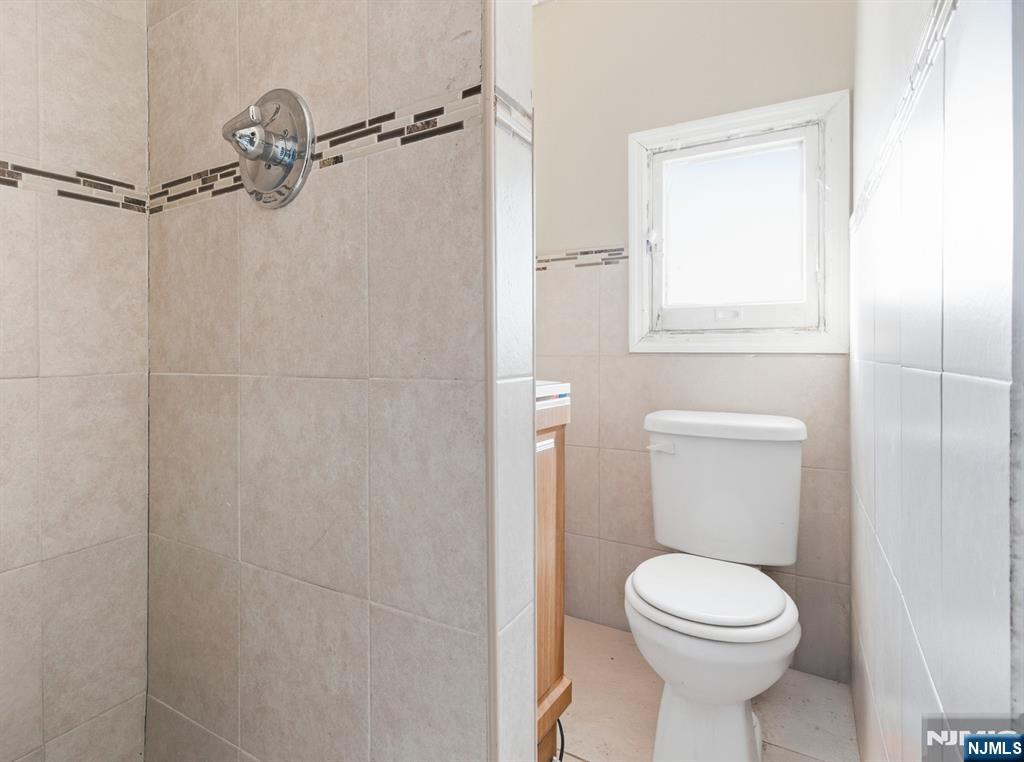 420 Mechanic Street Orange, NJ 07050 - Photo 7 of 18