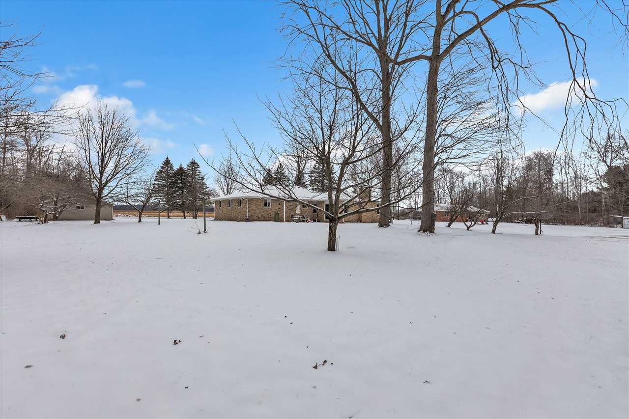 745 Brown Road Standish, MI 48658 - Photo 38 of 43