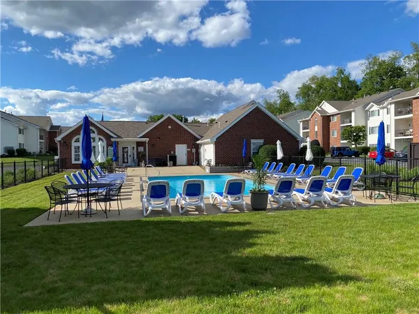 $179,000 | 250 Hidden Ridge Court, Unit 301, South Park, PA 15129