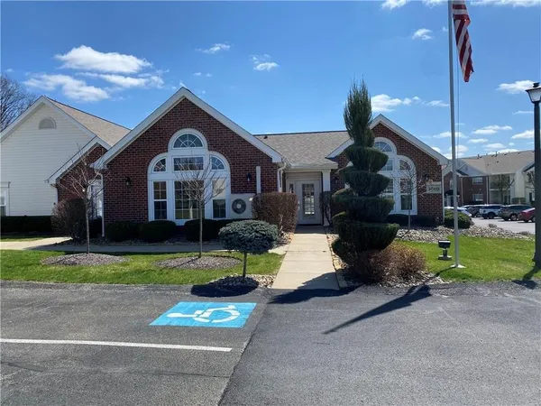 $179,000 | 250 Hidden Ridge Court, Unit 301, South Park, PA 15129