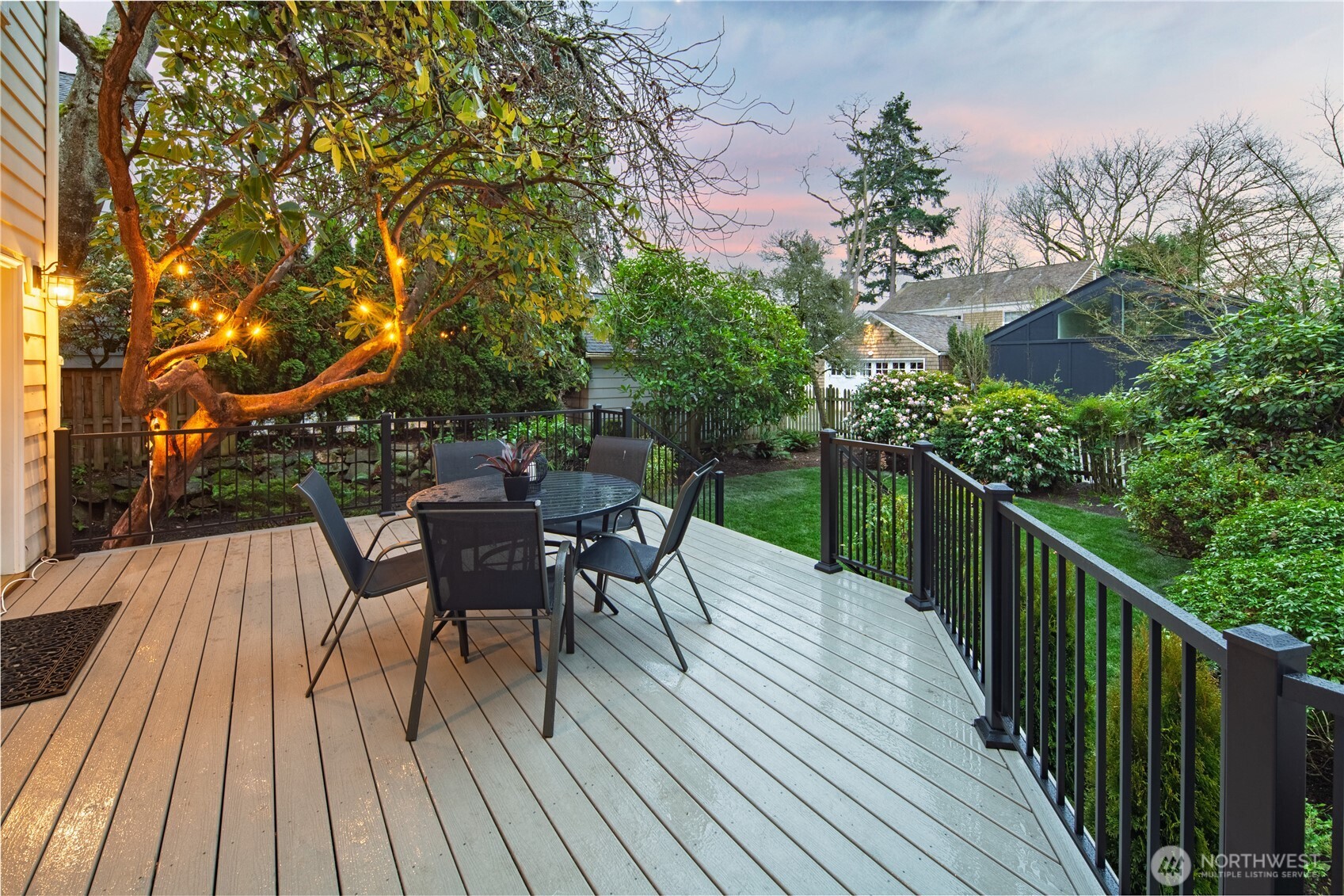 625 34th Avenue East Seattle, WA 98112 - Photo 30 of 38