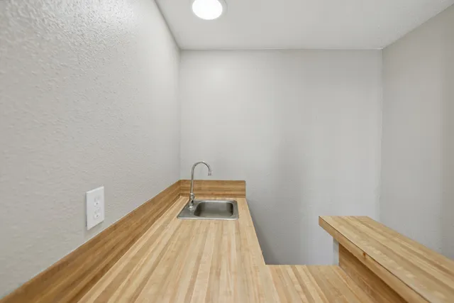 $272,500 | 11502 Bellerive Drive, Houston, TX 77072