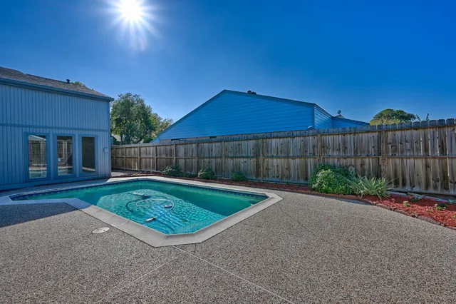 $272,500 | 11502 Bellerive Drive, Houston, TX 77072