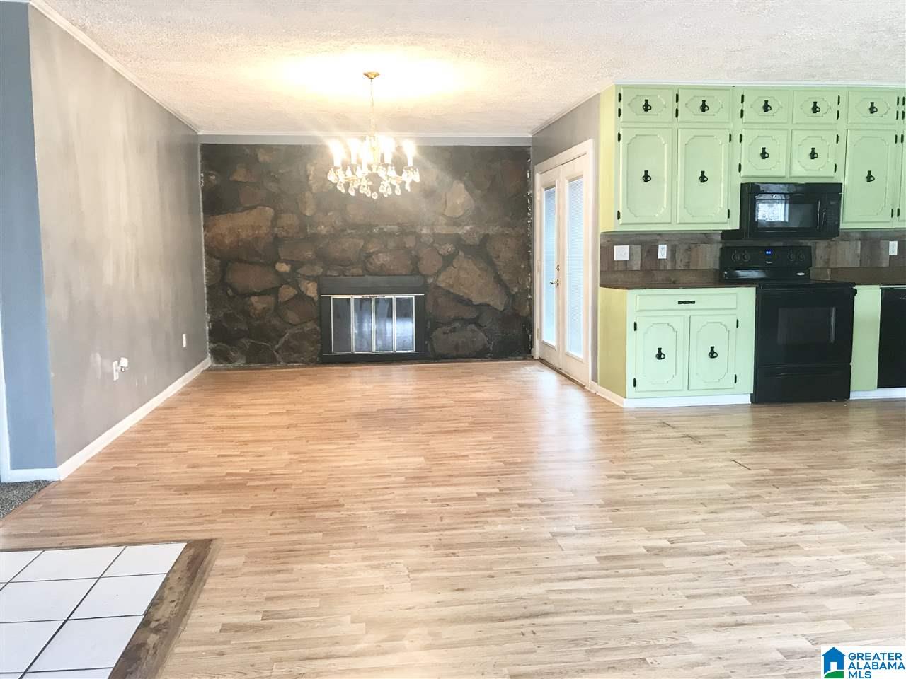 312 Valley Road Weaver, AL 36277 - Photo 5 of 46