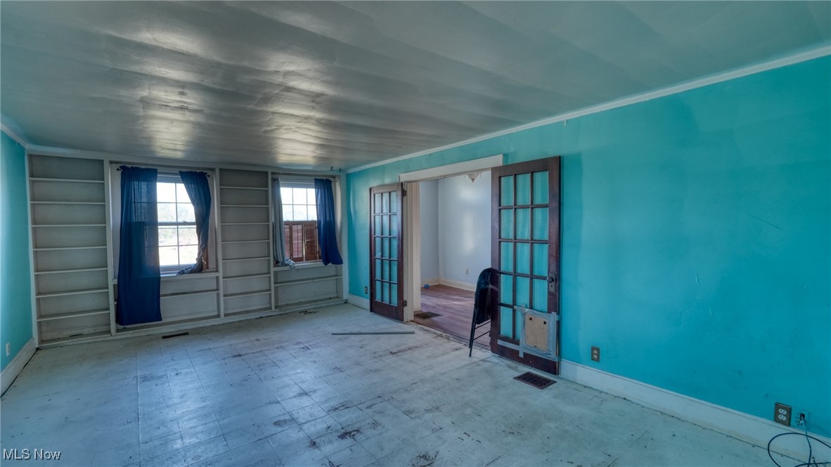 4896 High Hill Road Cambridge, OH 43725 - Photo 4 of 48
