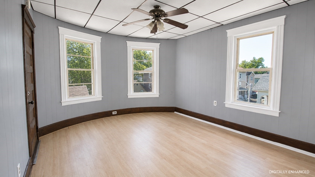 8 Douglas Street Worcester, MA 01603 - Photo 5 of 42