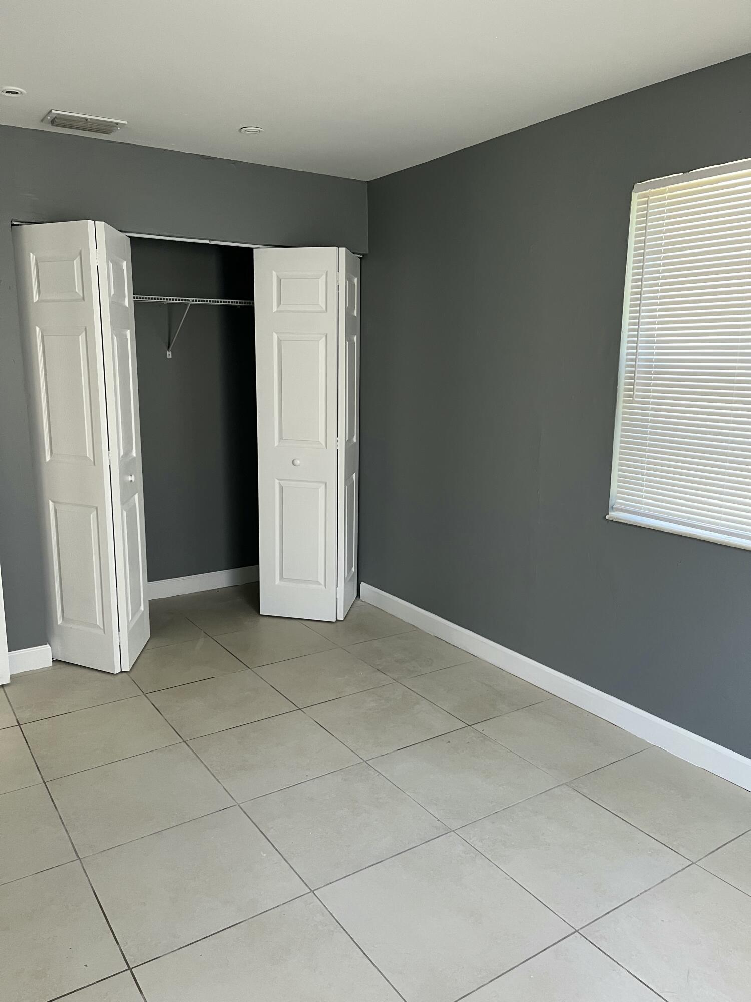 3308 S Avenue Riviera Beach, FL 33404 - Photo 14 of 16 IMG_20250301_214744