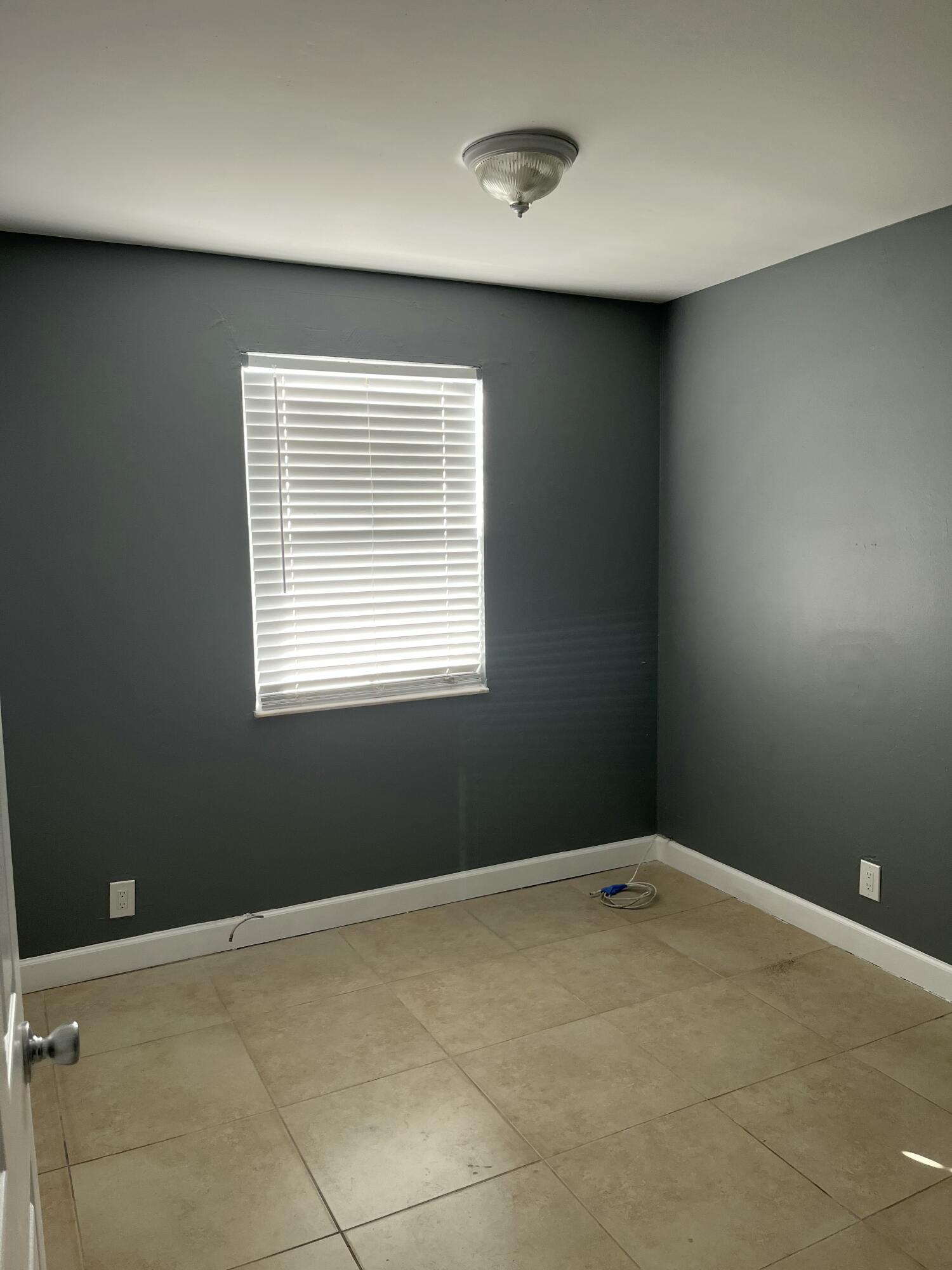 3308 S Avenue Riviera Beach, FL 33404 - Photo 16 of 16 IMG_20250301_214755