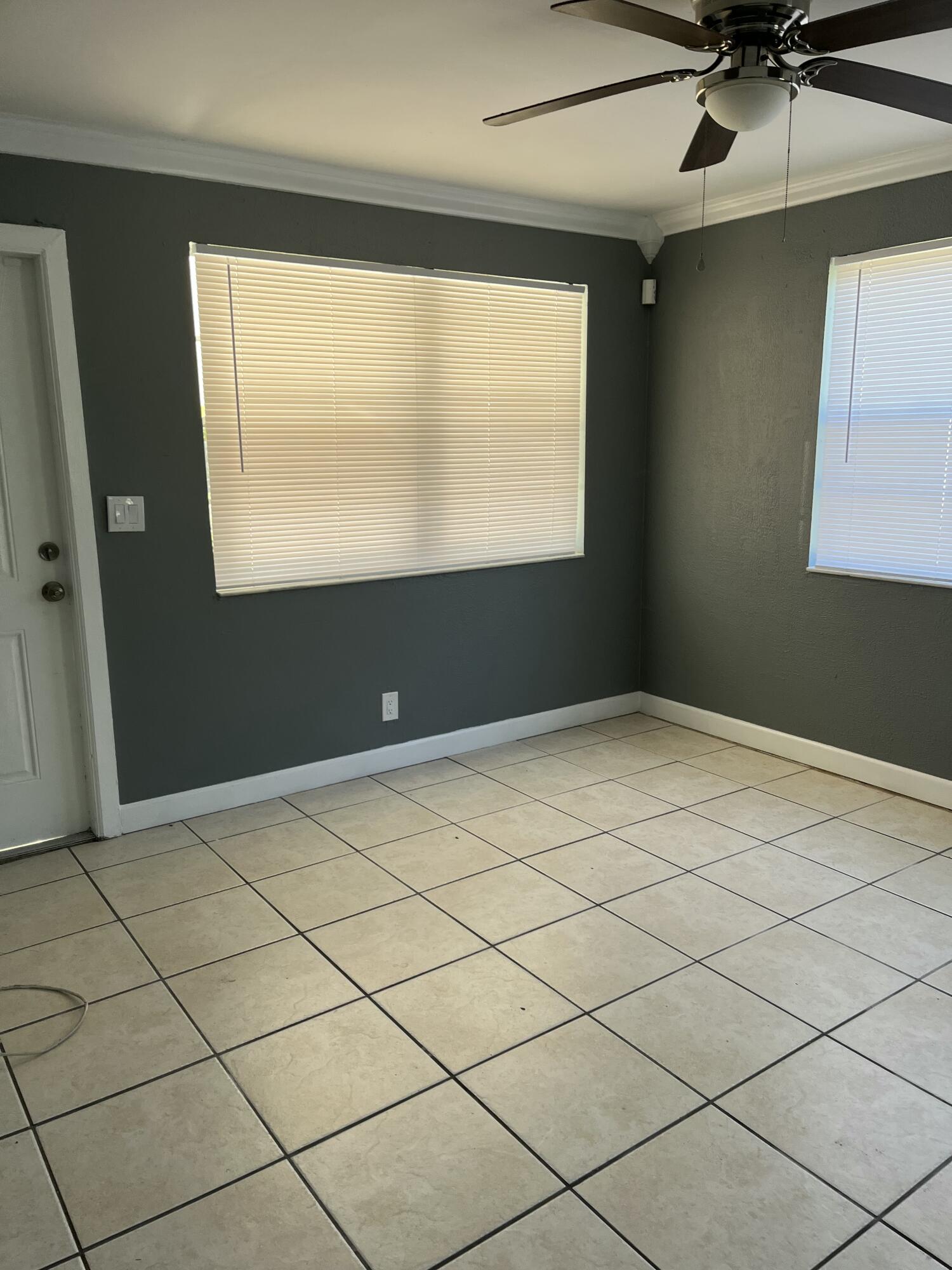 3308 S Avenue Riviera Beach, FL 33404 - Photo 9 of 16 IMG_20250301_214713