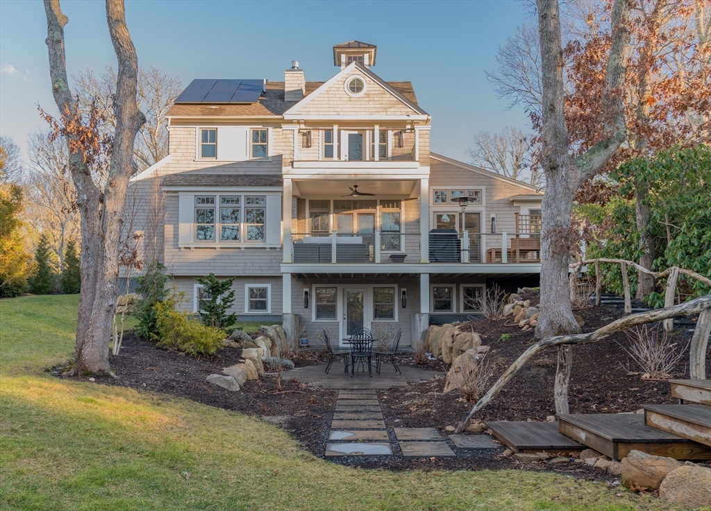 75 Streeter Hill Road Falmouth, MA 02556 - Photo 5 of 32 a front view of a house with garden