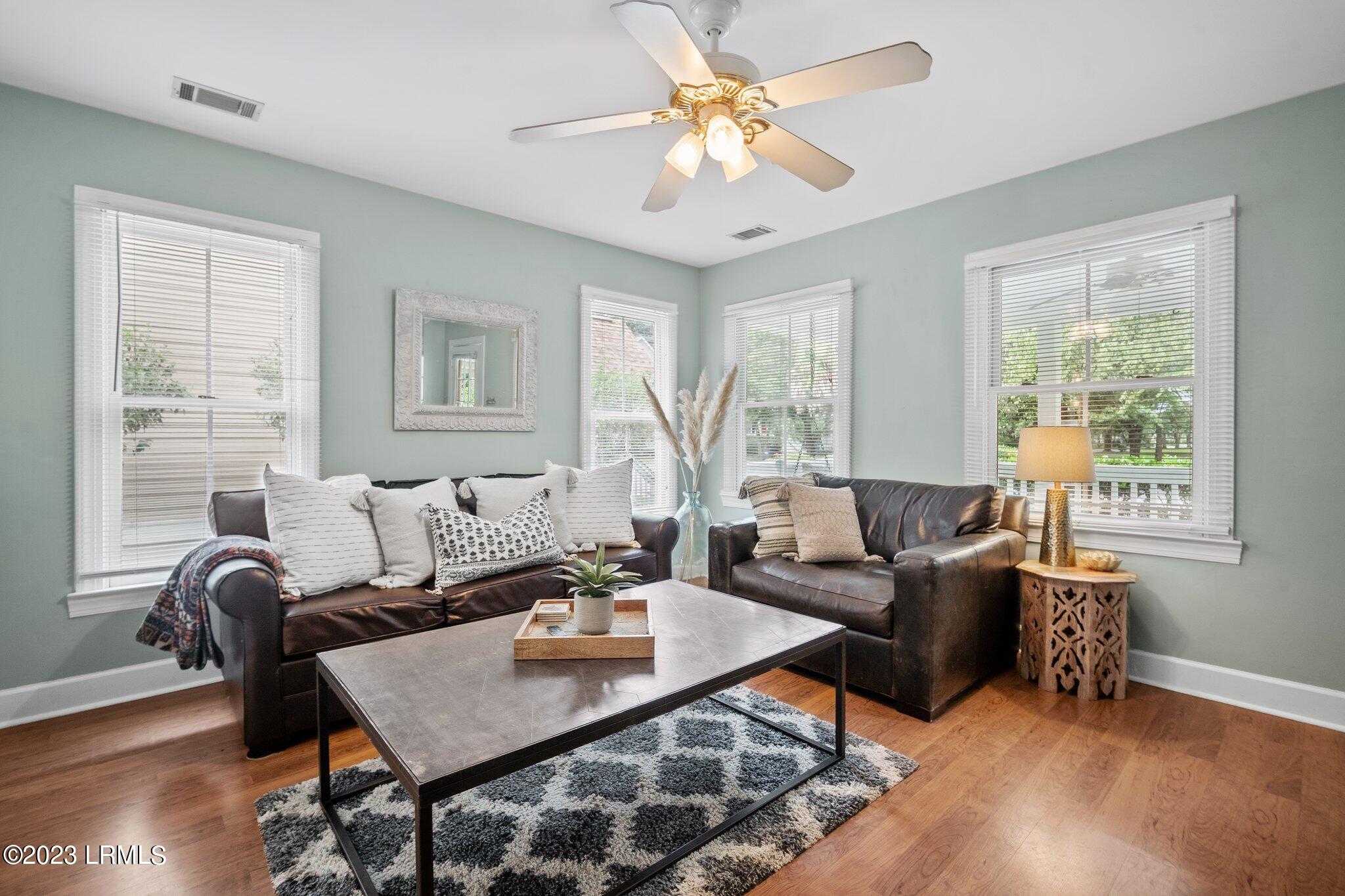 1309 Broad Street Beaufort, SC 29902 - Photo 5 of 23 Lots of Light