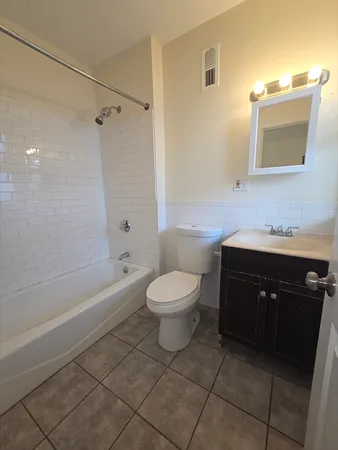 $4,000 | 92 Lucerne Street, Unit 2, Boston, MA 02124