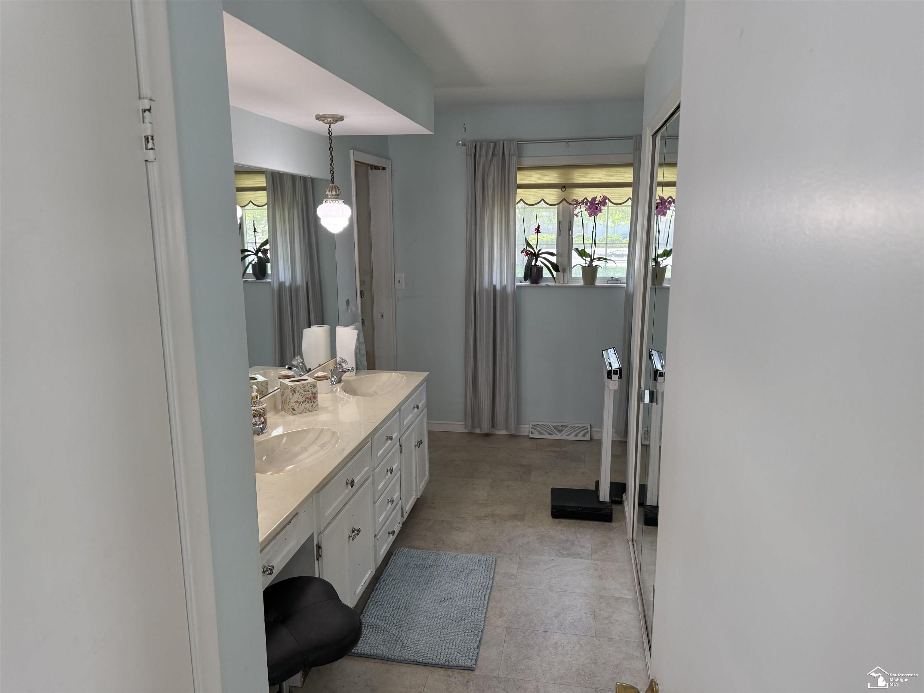 4845 East Dunbar Road Monroe, MI 48161 - Photo 15 of 24 main bedroom bath