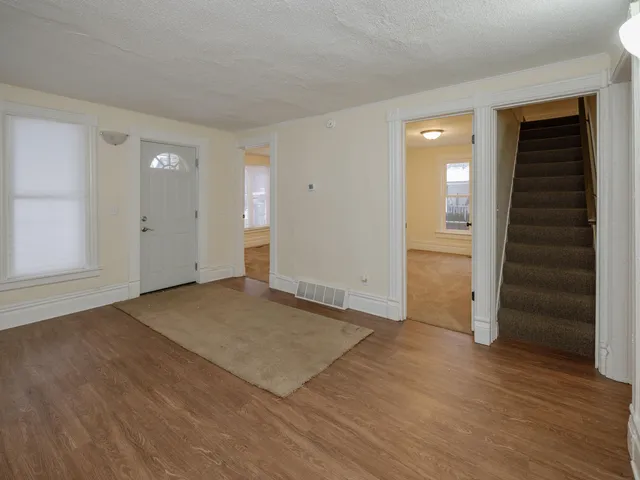 $139,000 | 1404 North Edwards Street, Kalamazoo, MI 49007