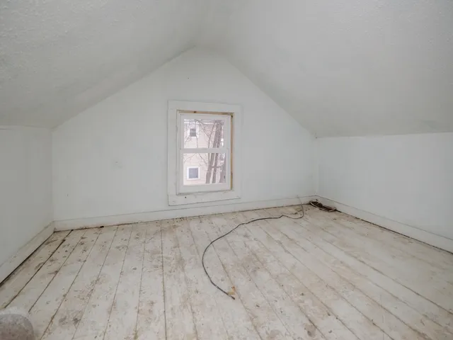 $139,000 | 1404 North Edwards Street, Kalamazoo, MI 49007