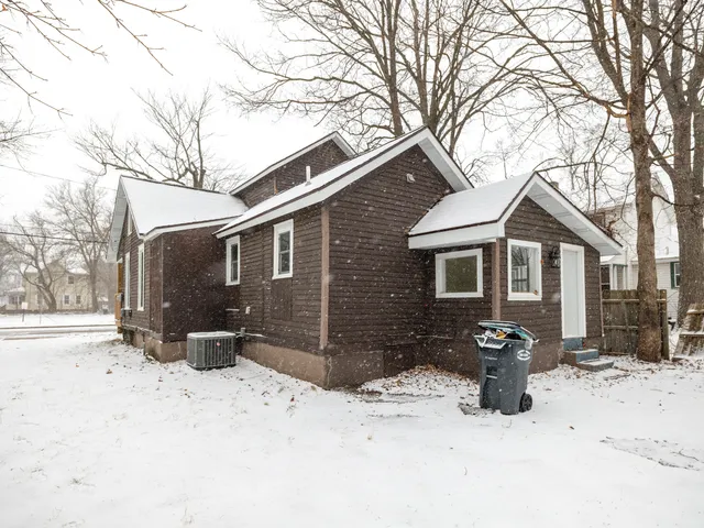 $139,000 | 1404 North Edwards Street, Kalamazoo, MI 49007