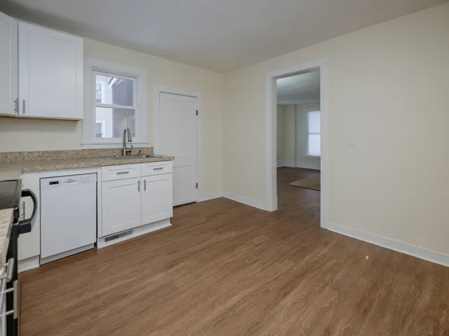 $139,000 | 1404 North Edwards Street, Kalamazoo, MI 49007