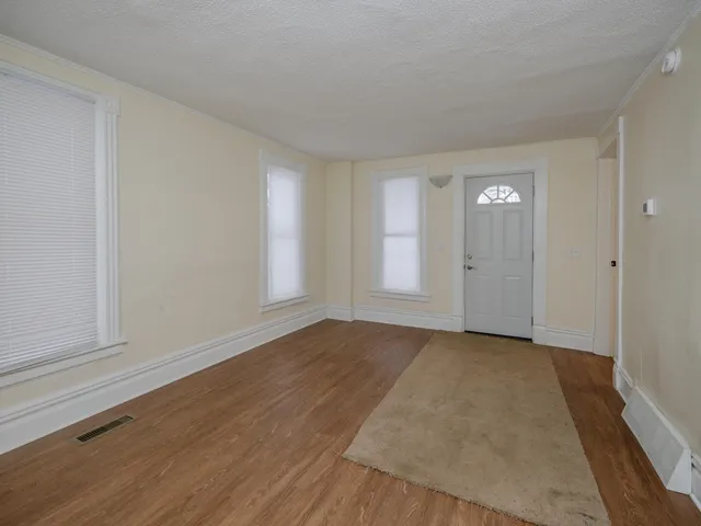 $139,000 | 1404 North Edwards Street, Kalamazoo, MI 49007