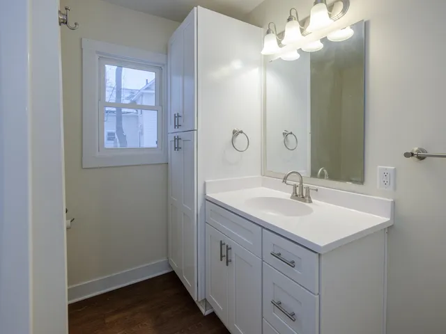 $139,000 | 1404 North Edwards Street, Kalamazoo, MI 49007