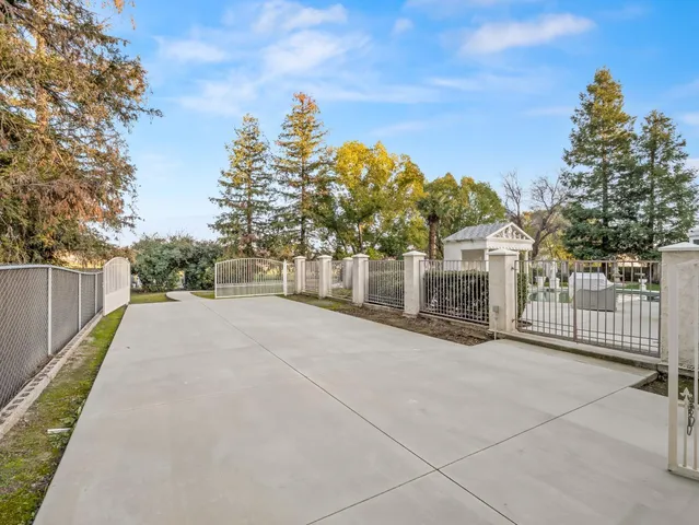$1,525,000 | 6702 North Langley Avenue, Clovis, CA 93619