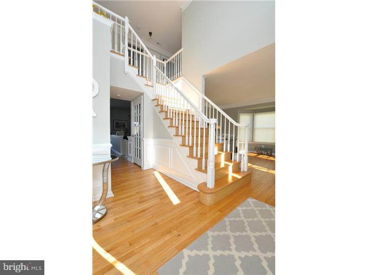 35 Brooks Road Moorestown, NJ 08057 - Photo 2 of 23 Hallway