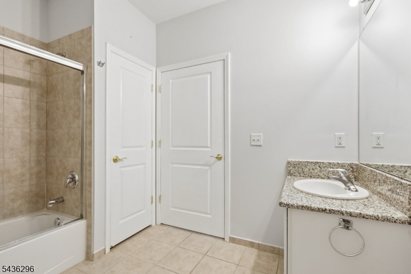 9104 Ravenscroft Road Clifton, NJ 07013 - Photo 31 of 50