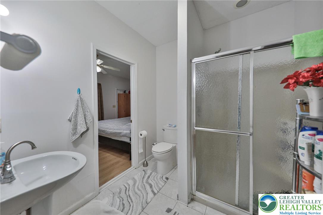 7494 Mount Eaton Road Saylorsburg, PA 18353 - Photo 34 of 50 Lower level unit full bathroom