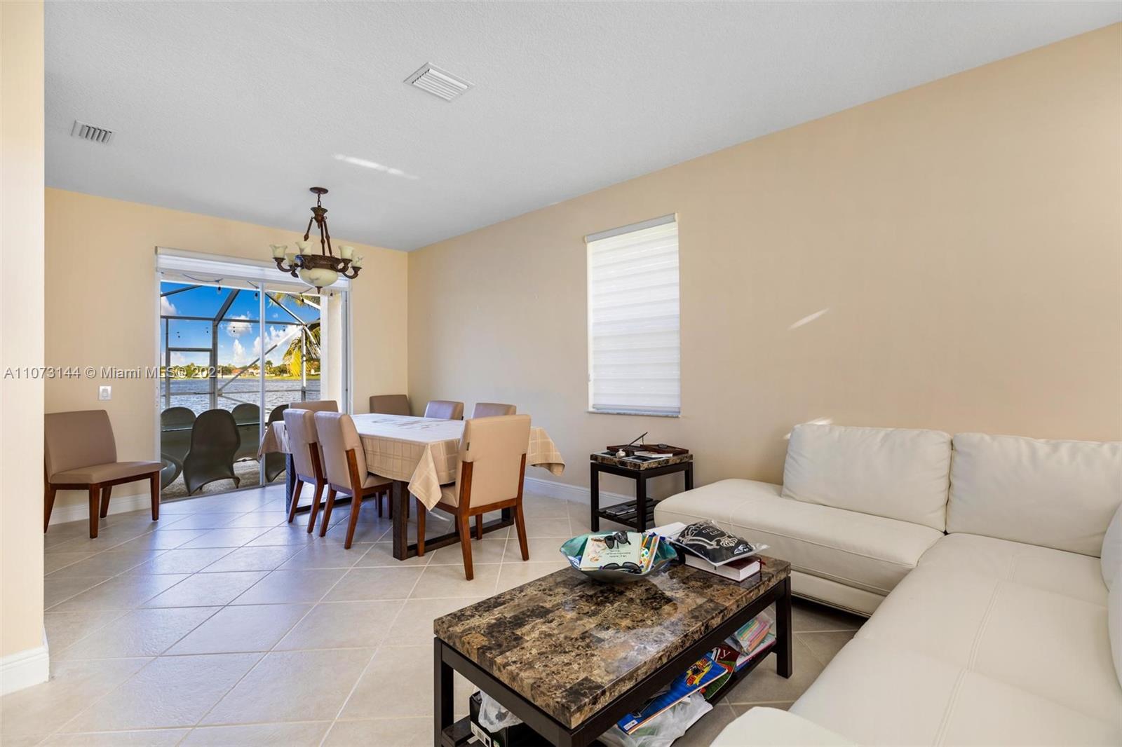 955 Falling Water Road Weston, FL 33326 - Photo 14 of 38