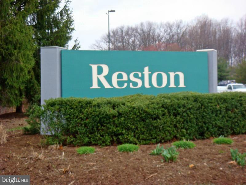 1403 Northgate Square, Unit 11B Reston, VA 20190 - Photo 17 of 28 Community