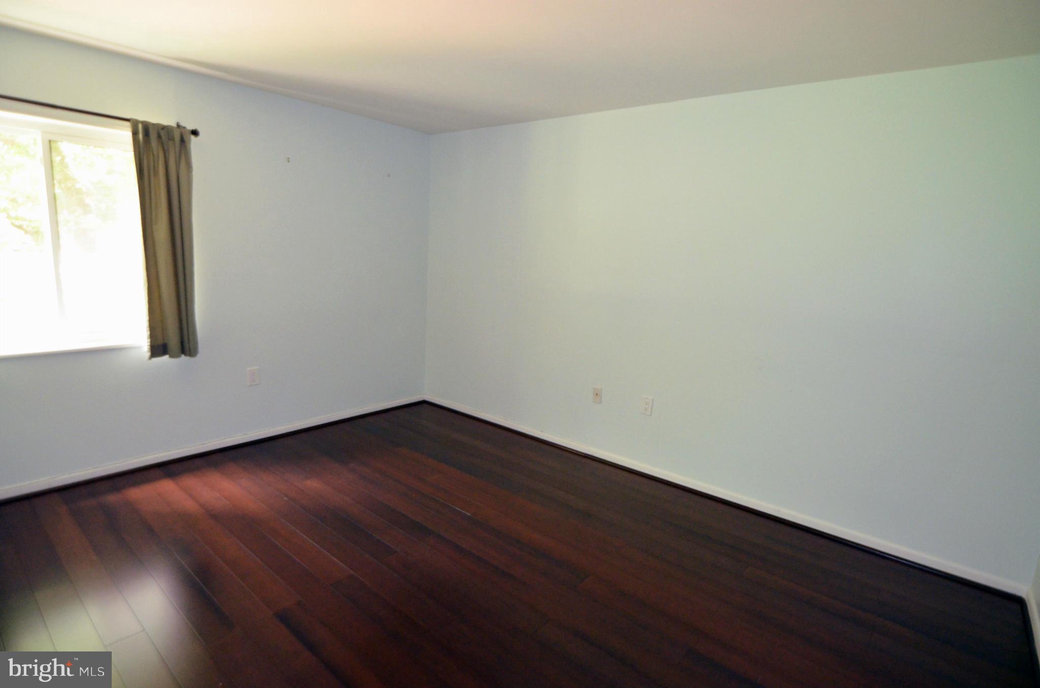 1403 Northgate Square, Unit 11B Reston, VA 20190 - Photo 8 of 28 Bedroom (Master)