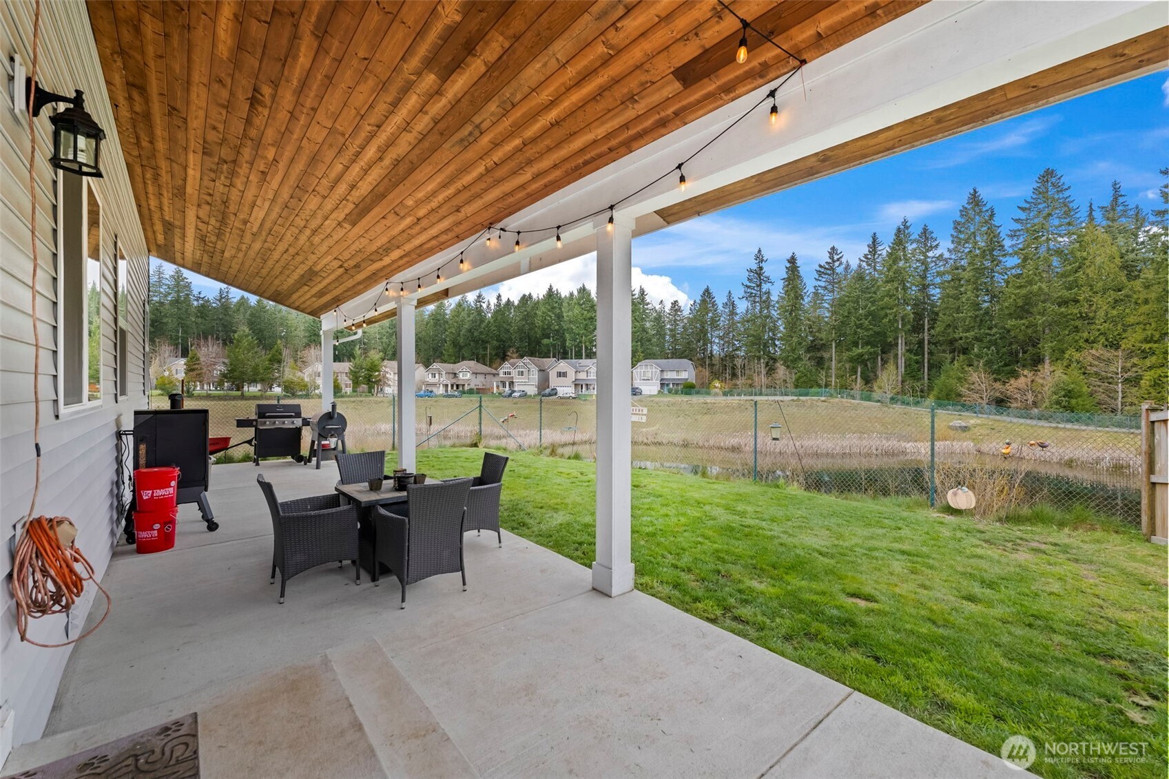 4398 Chanting Circle Southwest Port Orchard, WA 98367 - Photo 38 of 40