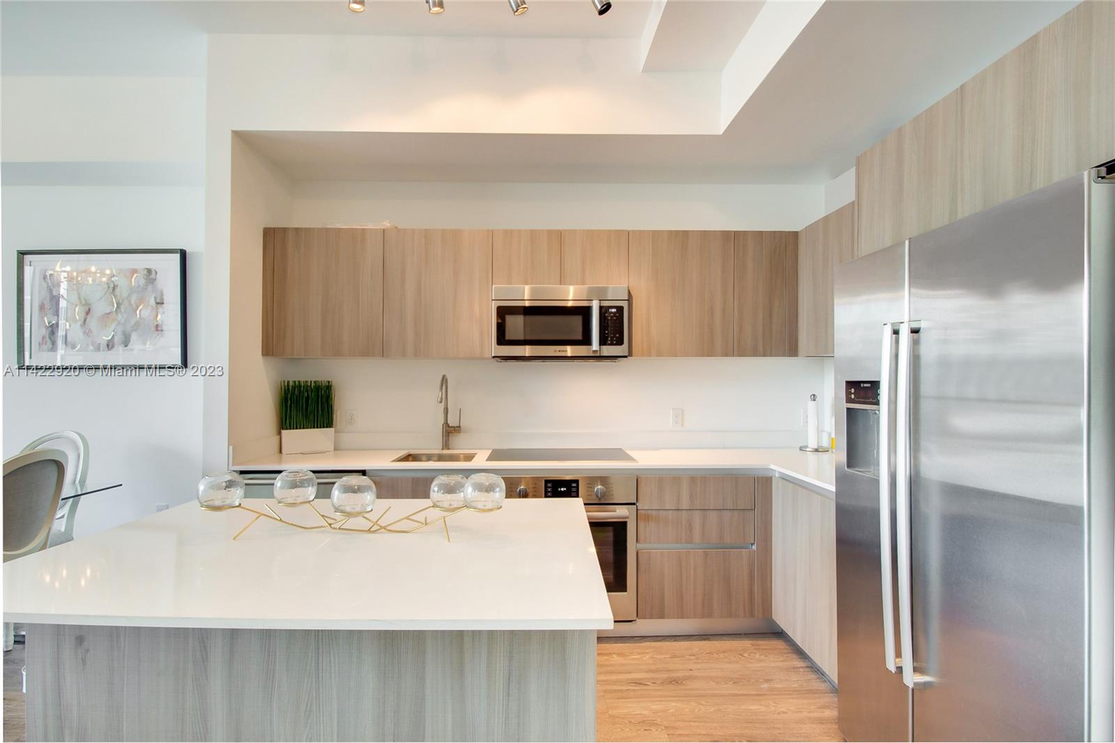 201 Southwest 17th Road, Unit 805 Miami, FL 33129 - Photo 2 of 14 Gallery Image 2
