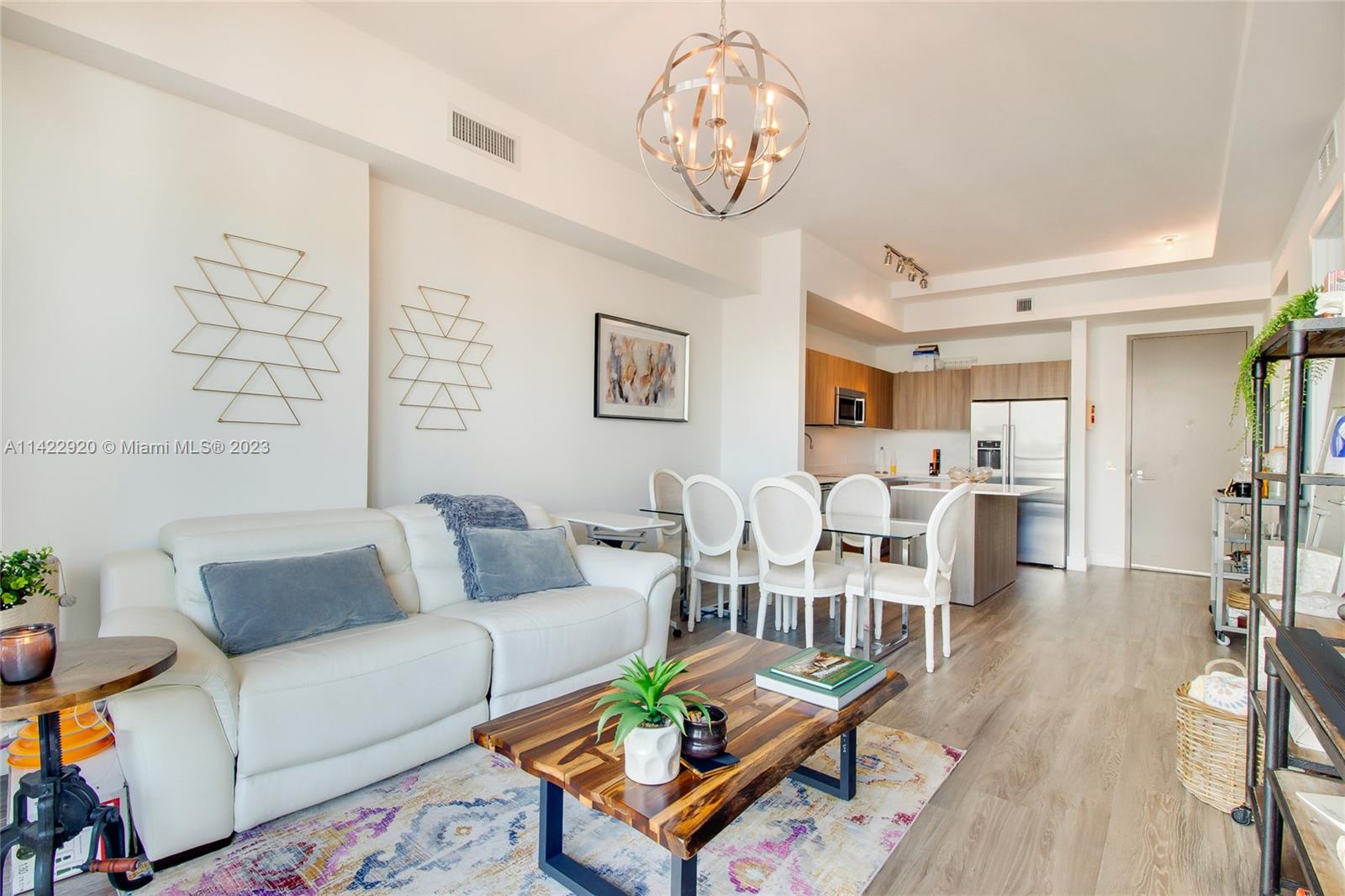 201 Southwest 17th Road, Unit 805 Miami, FL 33129 - Photo 3 of 14 Gallery Image 3
