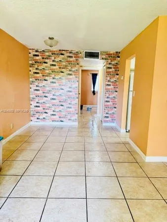 $1,300 | 4160 Northwest 21st Street, Unit 201G, Lauderhill, FL 33313